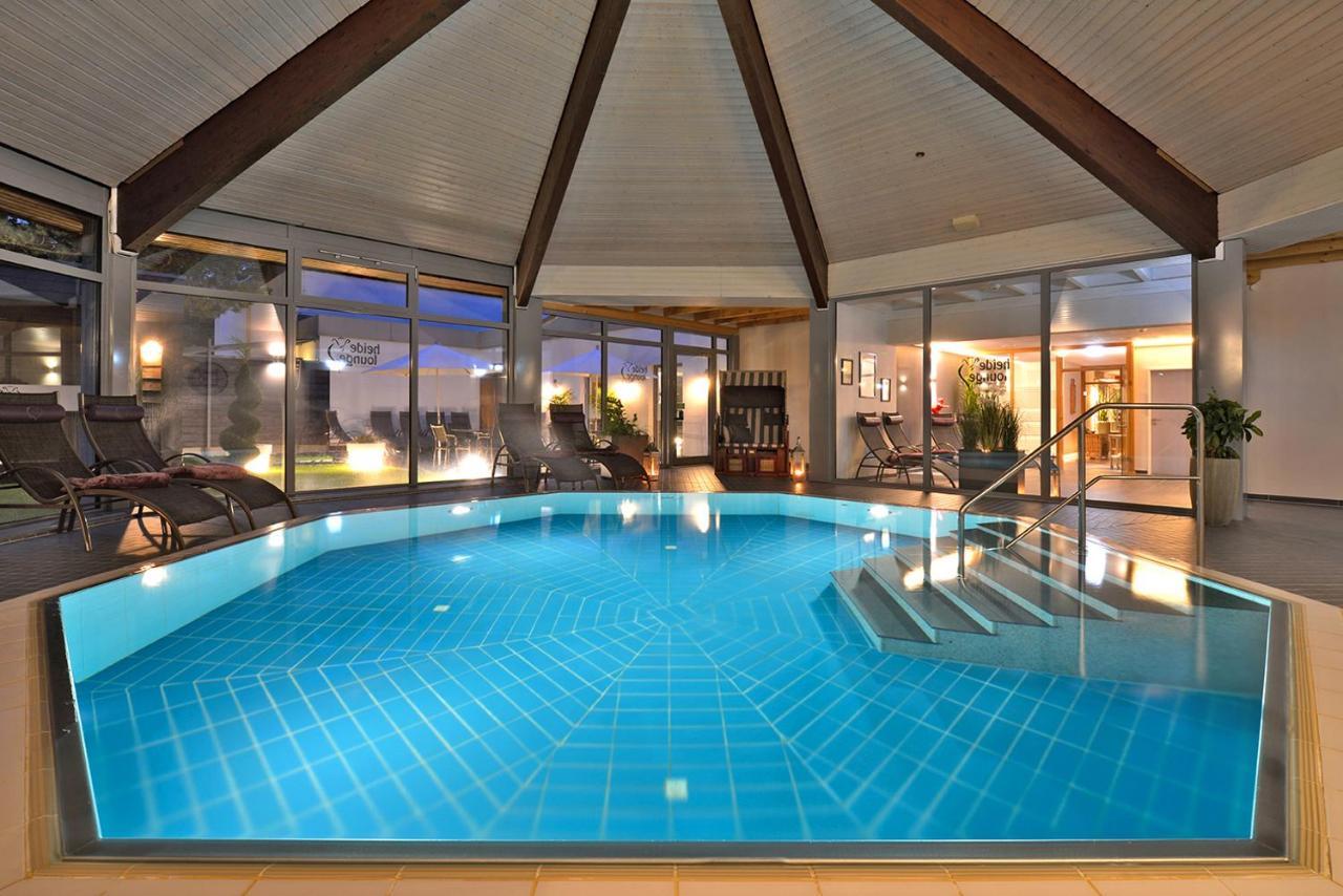 Landhotel Schnuck ชเนเวอร์ดิงเงิน ภายนอก รูปภาพ