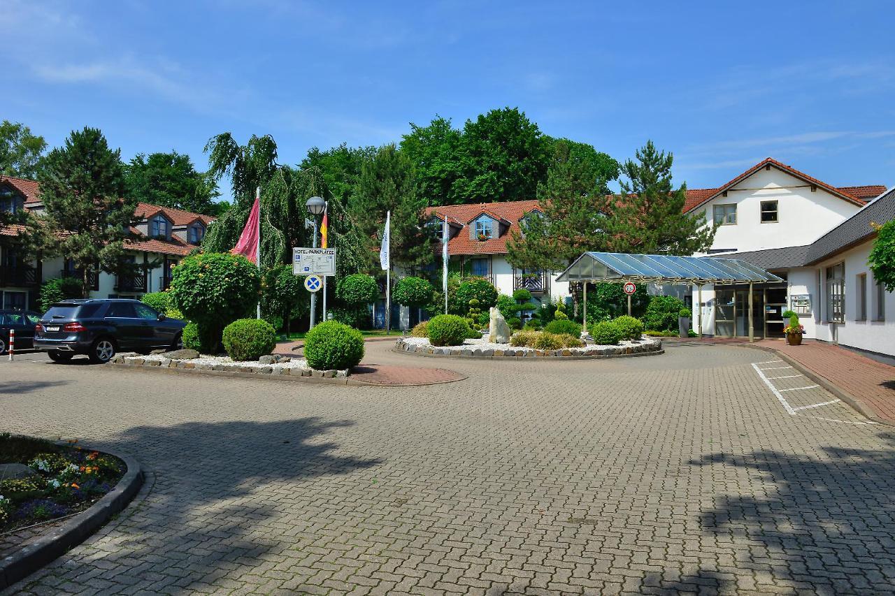Landhotel Schnuck ชเนเวอร์ดิงเงิน ภายนอก รูปภาพ
