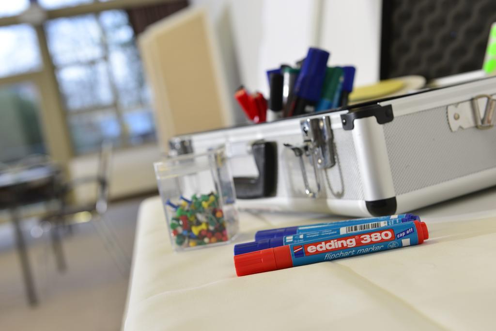Landhotel Schnuck ชเนเวอร์ดิงเงิน ภายนอก รูปภาพ